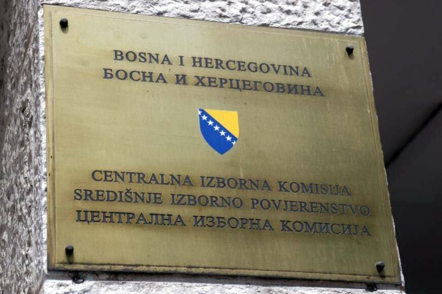 Šta se događa? CIK traži ponovne izbore u BiH, uređaji za glasanje HAKOVANI!?