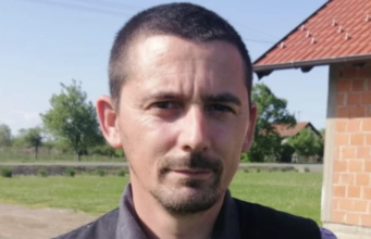 ON ima NAJLUĐE lME na Balkanu! Pop mu ZABRANI0 ULAZAK U CRKVU, a policija ga pušta BEZ KAZNE kad zgreši: A EVO KAKO MU SE BRAĆA ZOVU